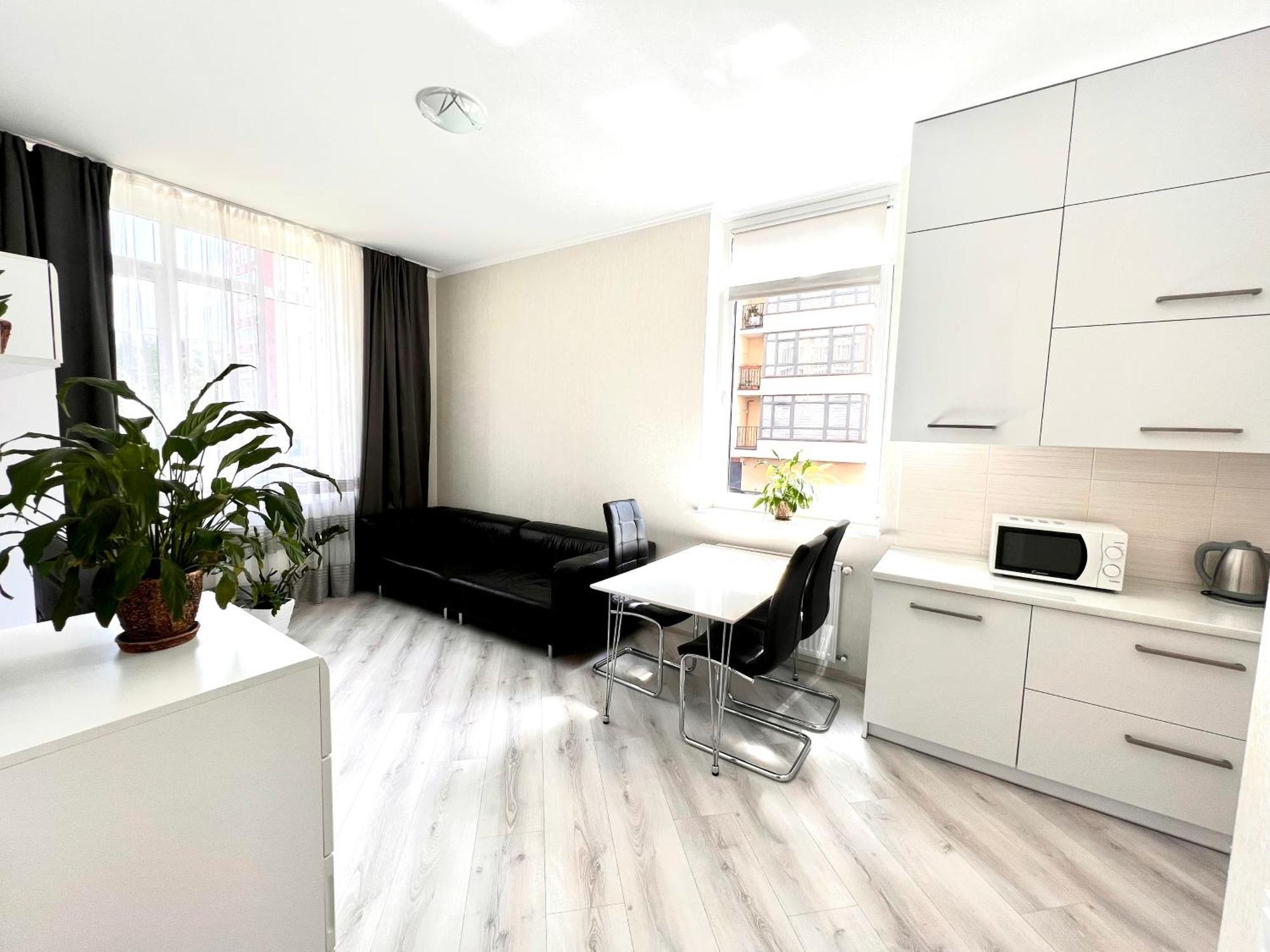 Osapart Beautiful Apartment In A Complex Semycvit Lwów Zewnętrze zdjęcie